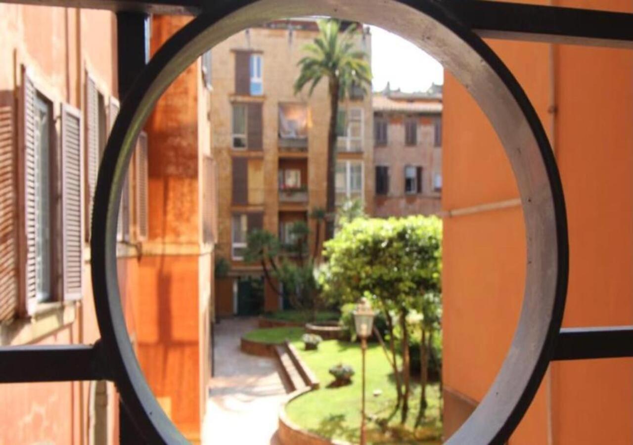 Trevi Nice Holiday - Luxury Apartment Rome Luaran gambar