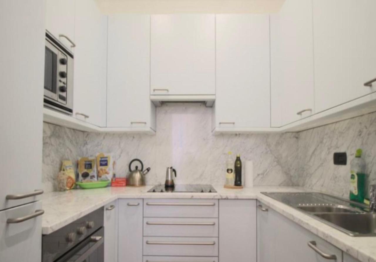 Trevi Nice Holiday - Luxury Apartment Rome Luaran gambar