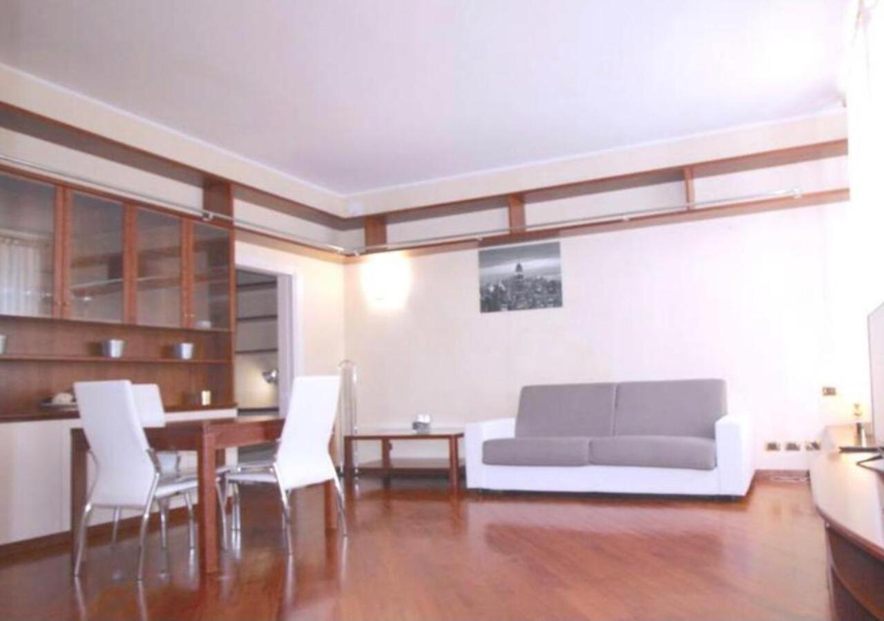 Trevi Nice Holiday - Luxury Apartment Rome Luaran gambar