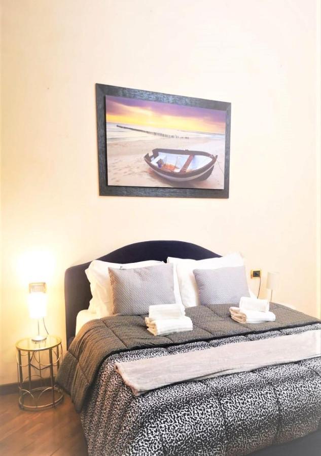 Trevi Nice Holiday - Luxury Apartment Rome Luaran gambar